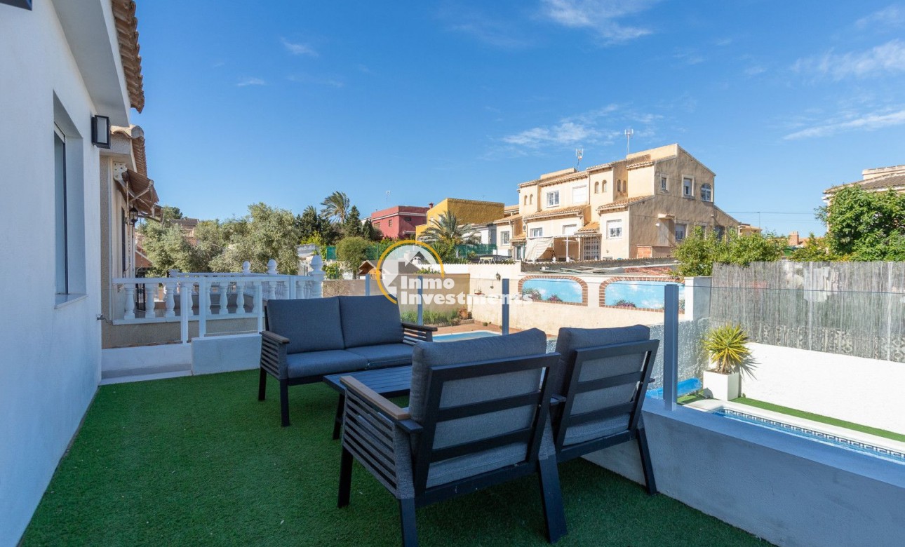 Bestaande bouw - Villa - Torrevieja - La Siesta