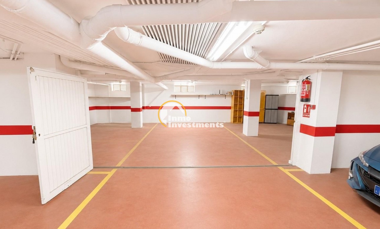 Lange termijn verhuur - Garage - Torrevieja - Estacion de autobuses