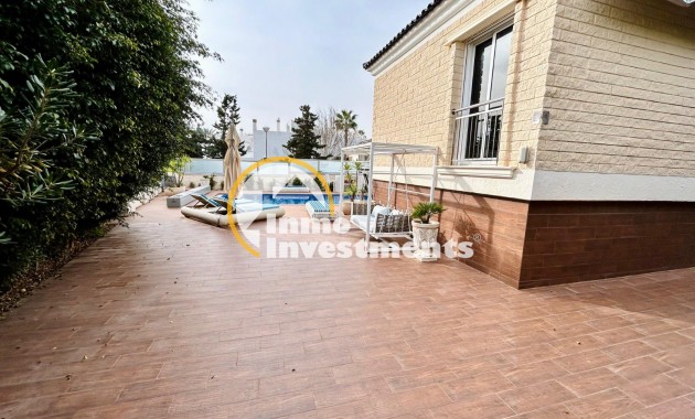 Bestaande bouw - Villa - Torrevieja - Torre la mata