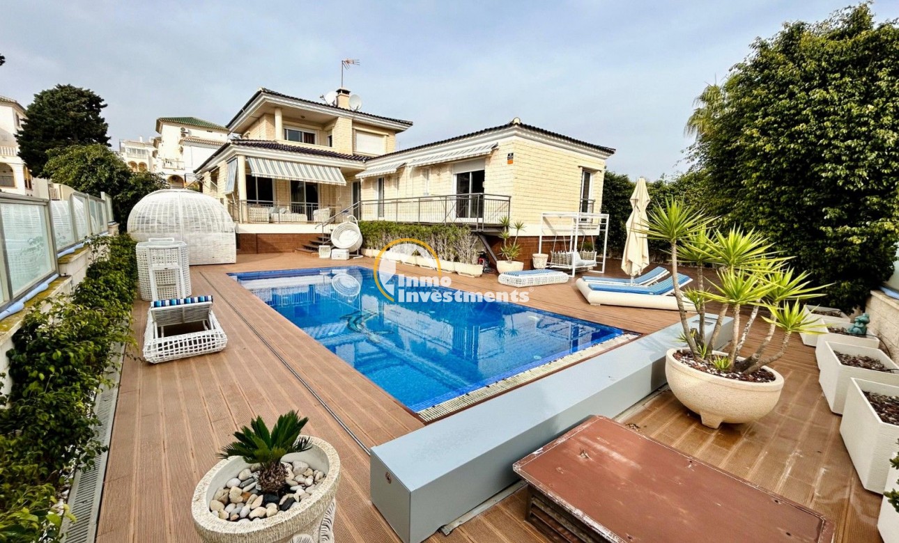Bestaande bouw - Villa - Torrevieja - Torre la mata