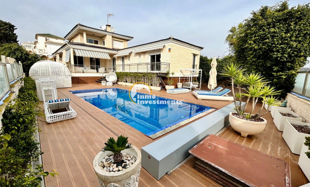 Bestaande bouw - Villa - Torrevieja - Torre la mata