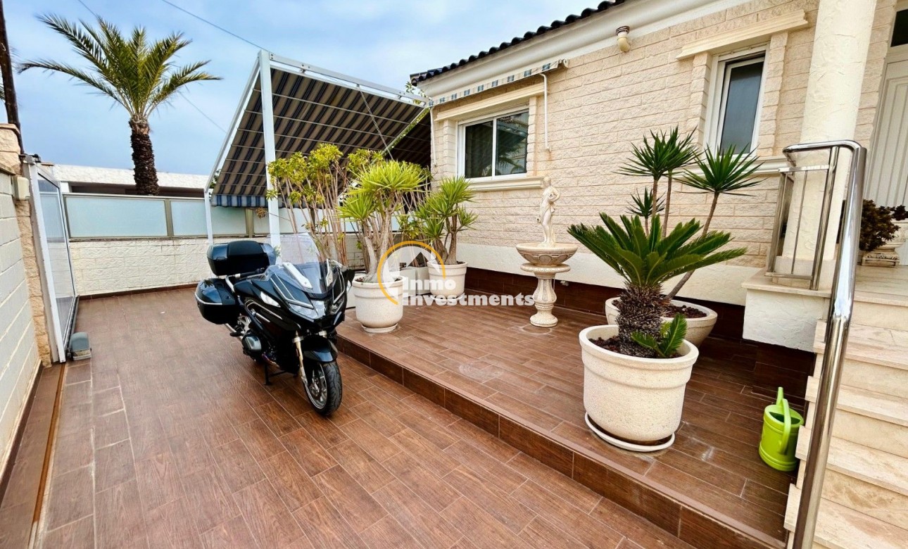 Bestaande bouw - Villa - Torrevieja - Torre la mata