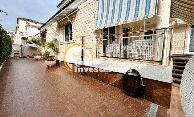 Bestaande bouw - Villa - Torrevieja - Torre la mata