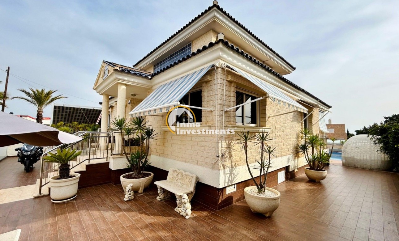 Bestaande bouw - Villa - Torrevieja - Torre la mata
