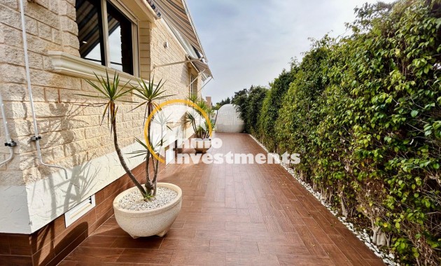 Bestaande bouw - Villa - Torrevieja - Torre la mata