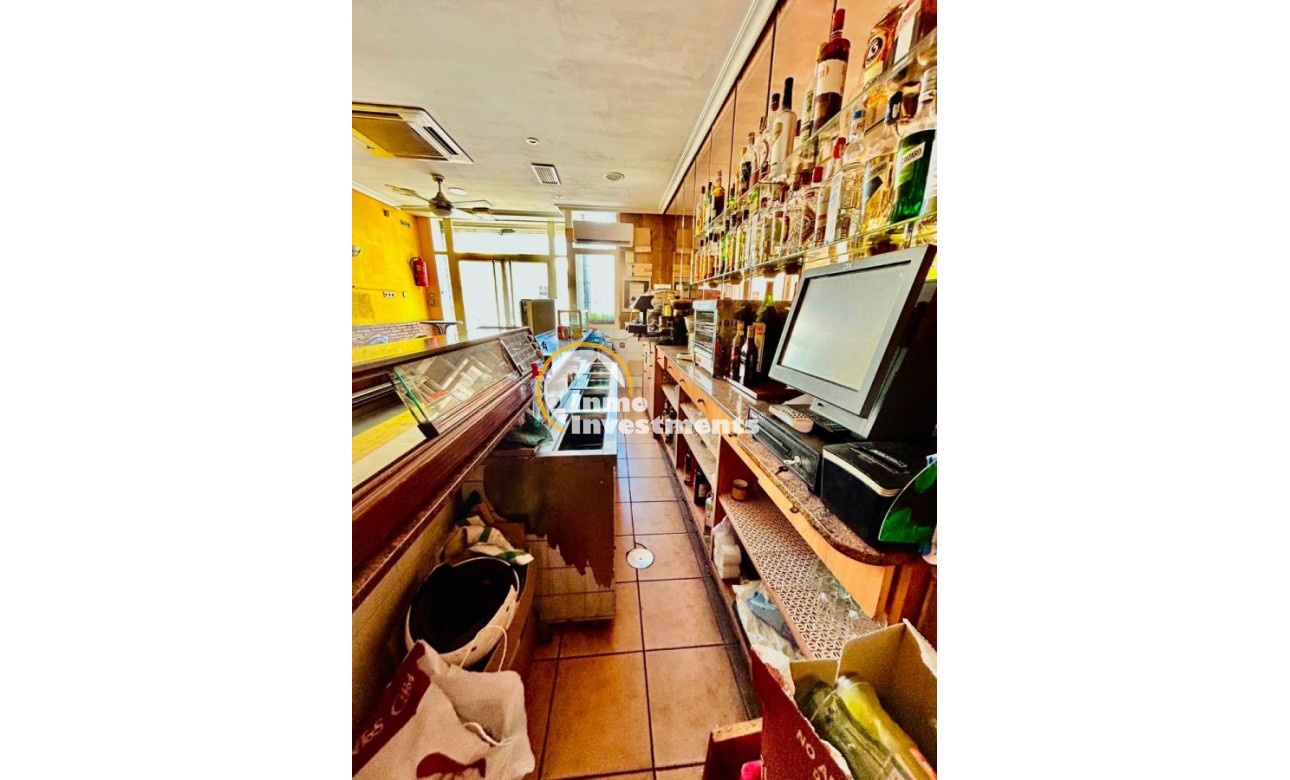 Resale - Commercial - Torrevieja - Estacion de autobuses