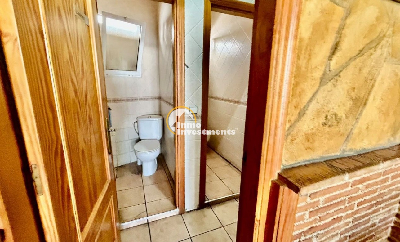 Resale - Commercial - Torrevieja - Estacion de autobuses