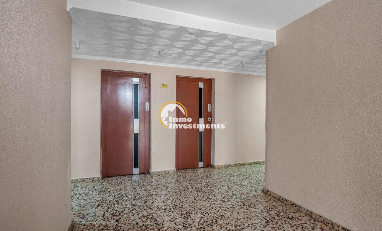 Resale - Apartment - Torrevieja - Punta Prima