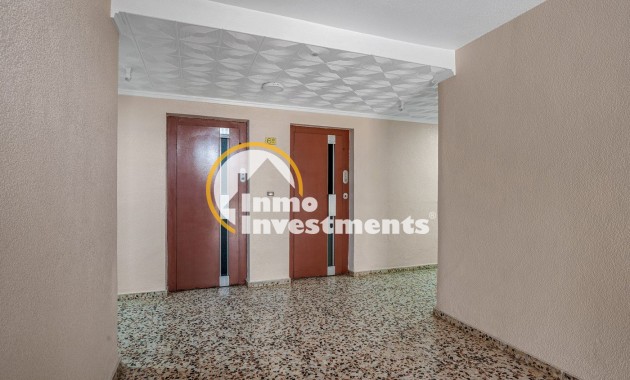 Resale - Apartment - Torrevieja - Punta Prima
