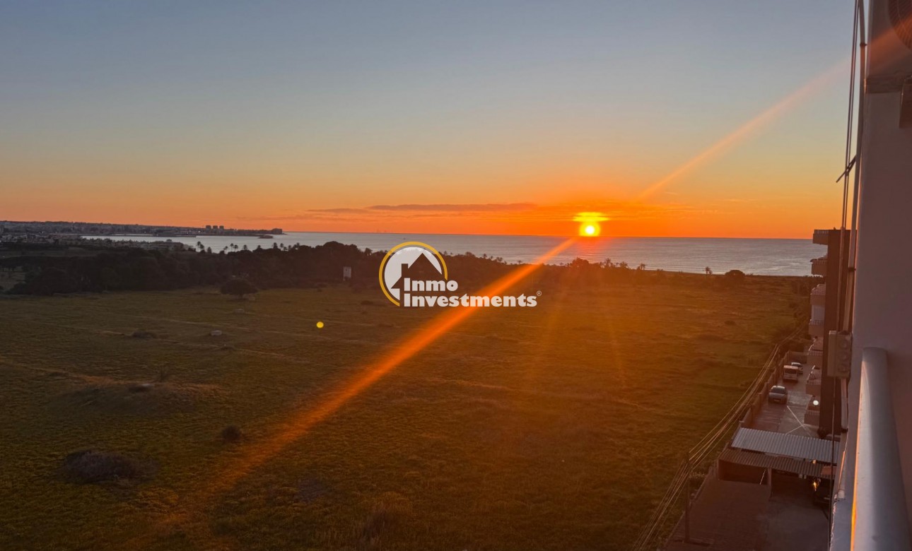 Resale - Apartment - Torrevieja - Punta Prima