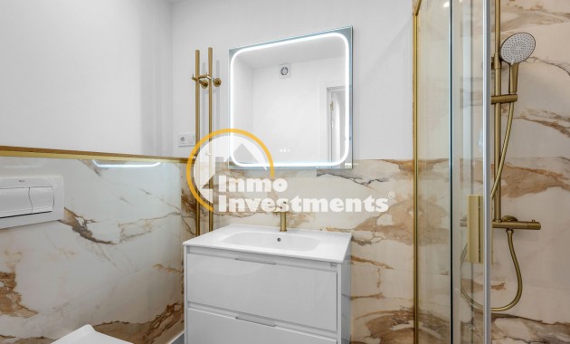 Resale - Apartment - Torrevieja - Punta Prima