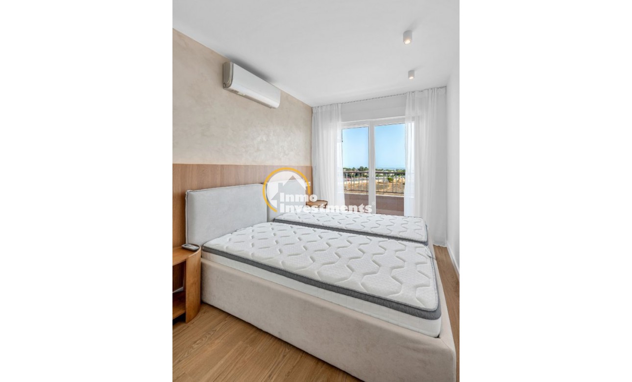 Resale - Apartment - Torrevieja - Punta Prima