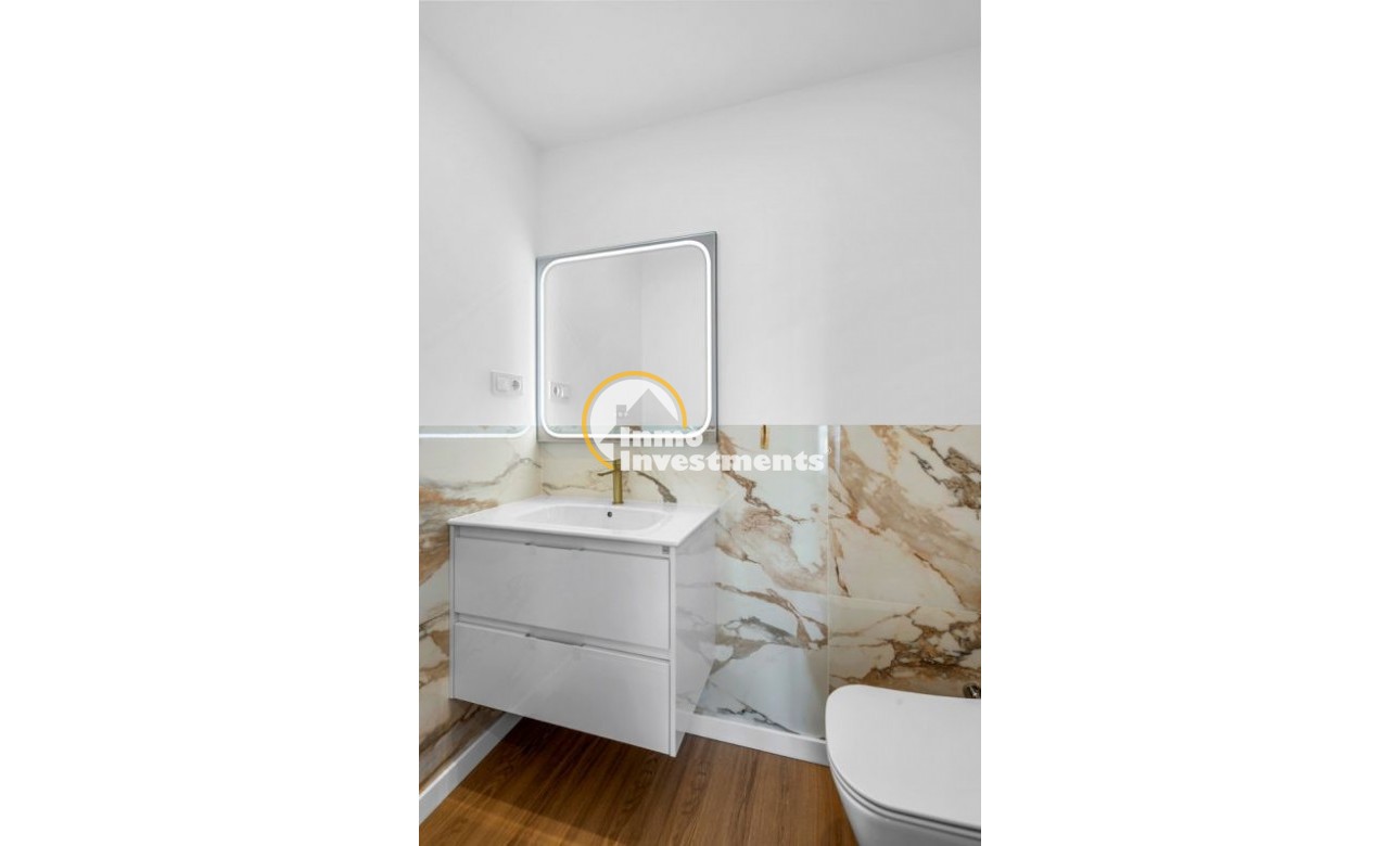 Resale - Apartment - Torrevieja - Punta Prima