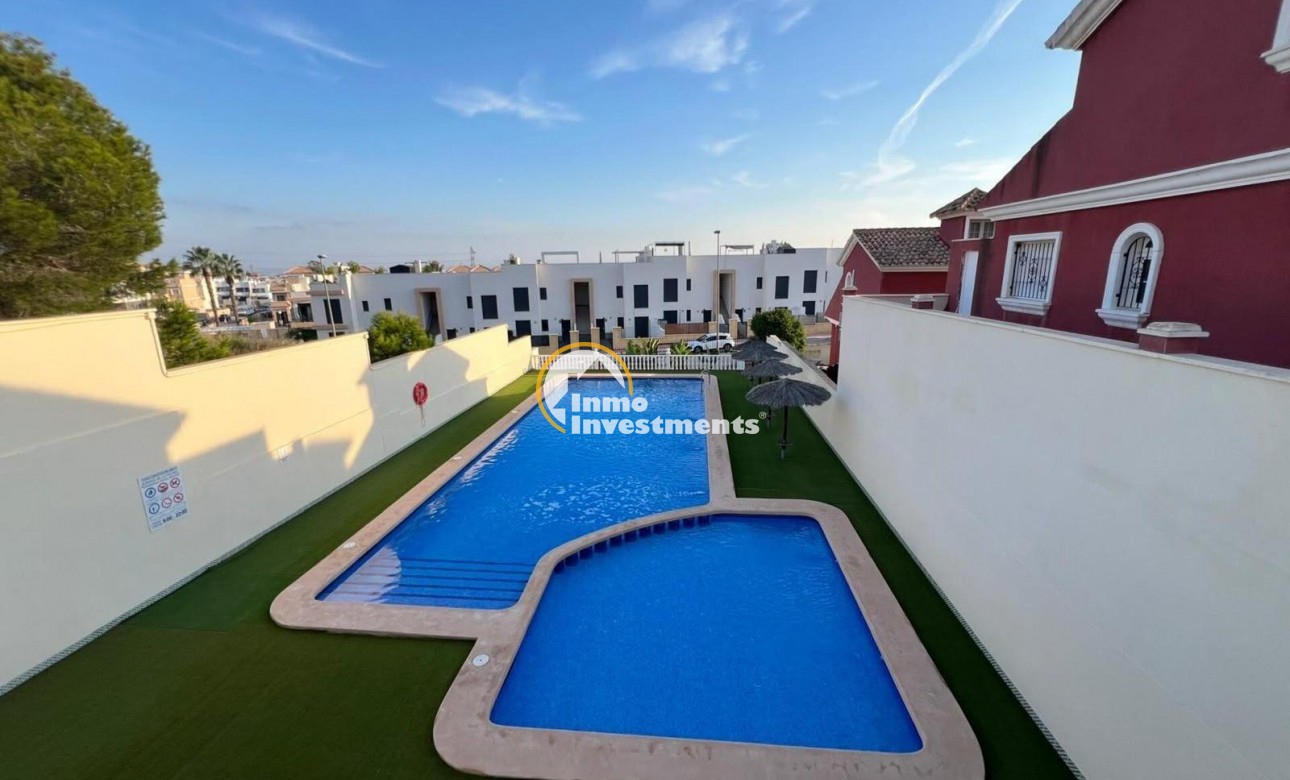Bestaande bouw - Villa - Orihuela Costa - Villamartín-Las Filipinas