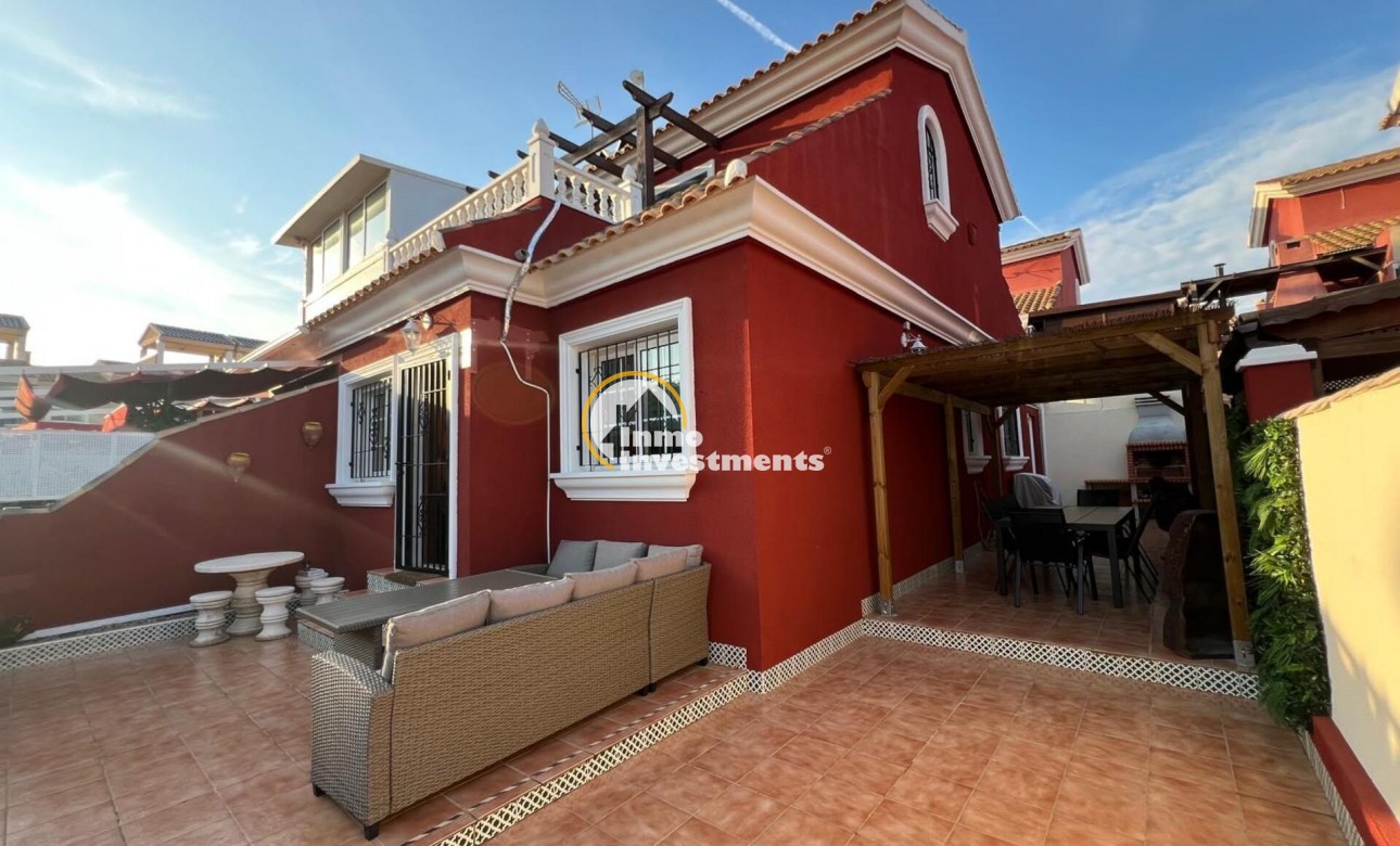 Bestaande bouw - Villa - Orihuela Costa - Villamartín-Las Filipinas