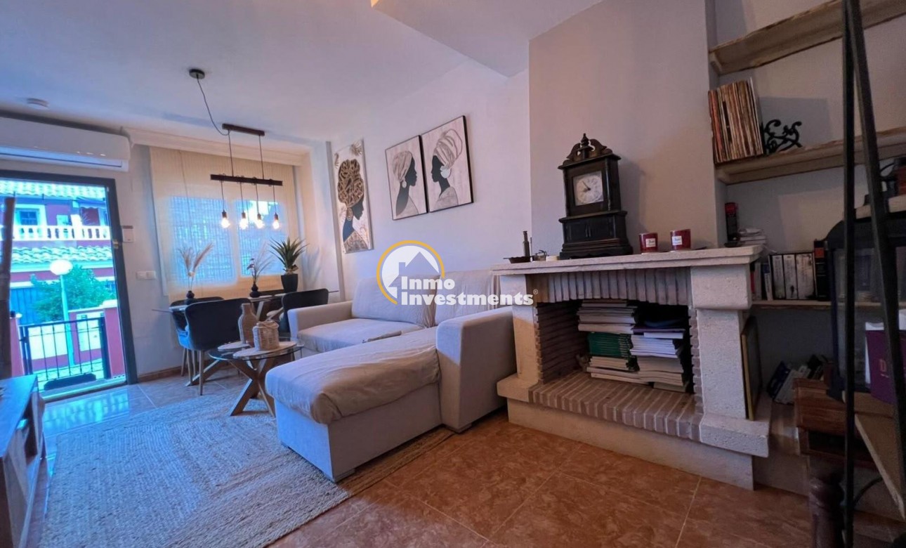Bestaande bouw - Villa - Orihuela Costa - Villamartín-Las Filipinas