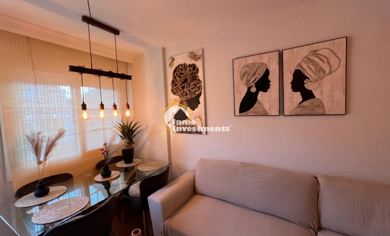 Bestaande bouw - Villa - Orihuela Costa - Villamartín-Las Filipinas