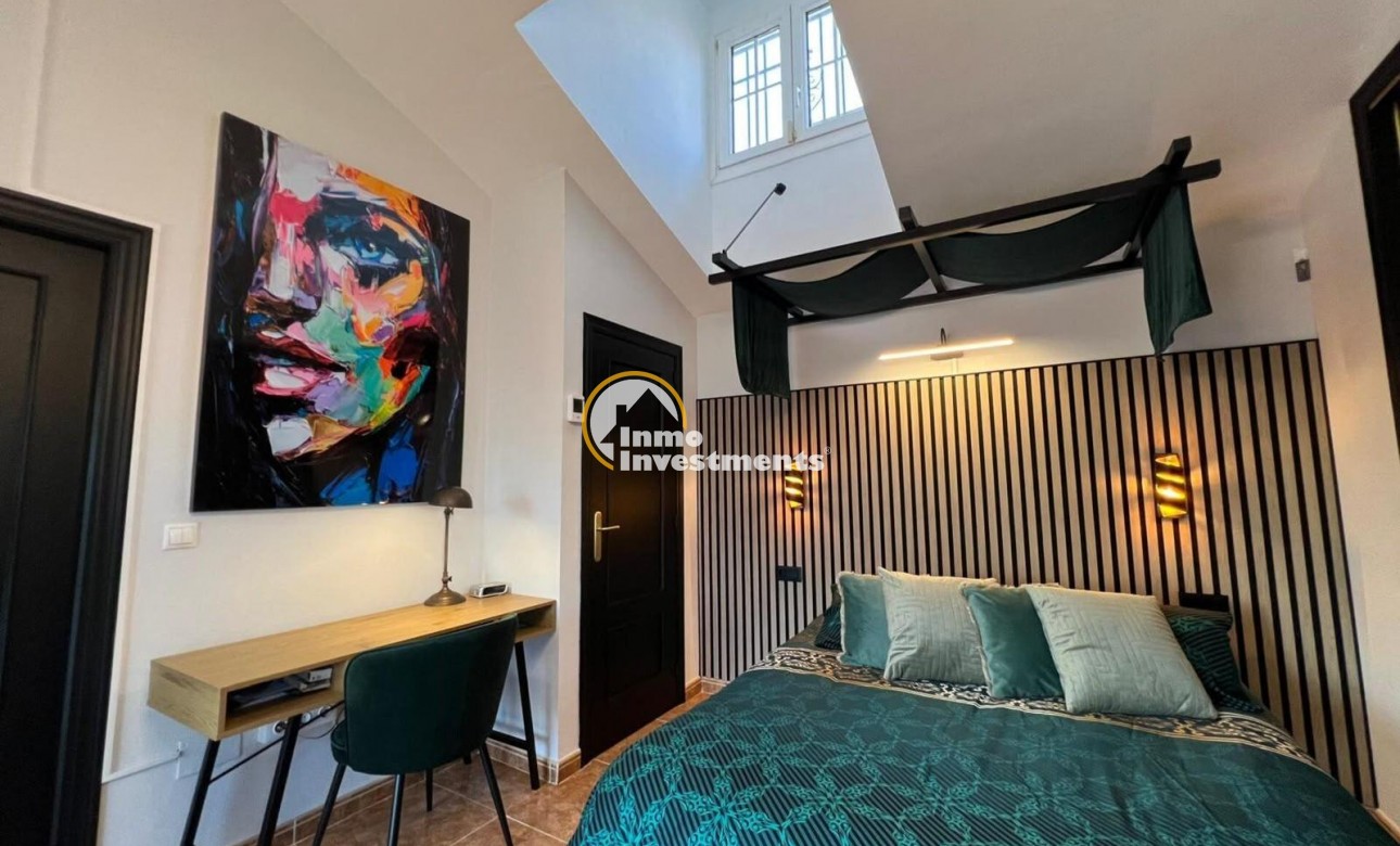 Bestaande bouw - Villa - Orihuela Costa - Villamartín-Las Filipinas