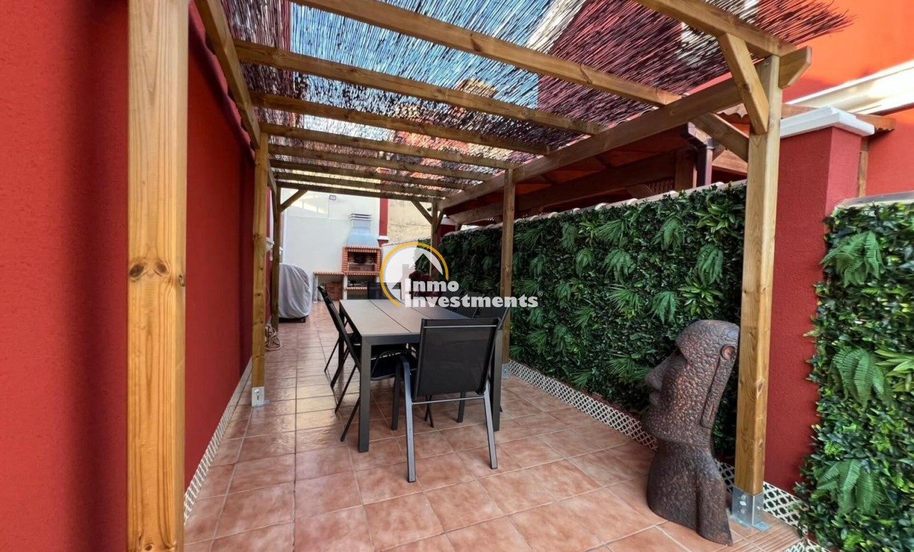 Bestaande bouw - Villa - Orihuela Costa - Villamartín-Las Filipinas