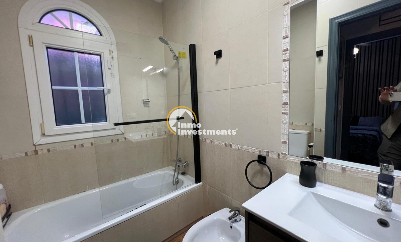 Bestaande bouw - Villa - Orihuela Costa - Villamartín-Las Filipinas