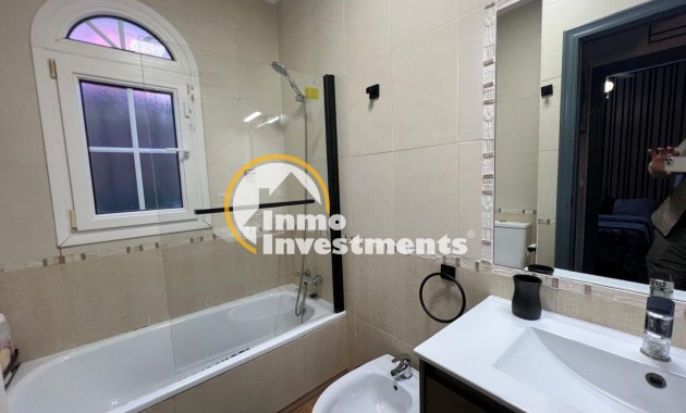 Bestaande bouw - Villa - Orihuela Costa - Villamartín-Las Filipinas