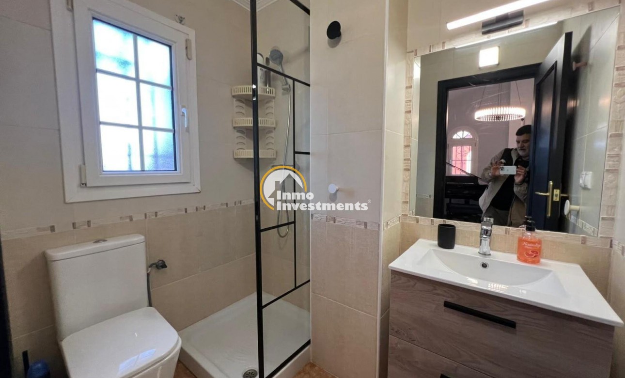 Bestaande bouw - Villa - Orihuela Costa - Villamartín-Las Filipinas