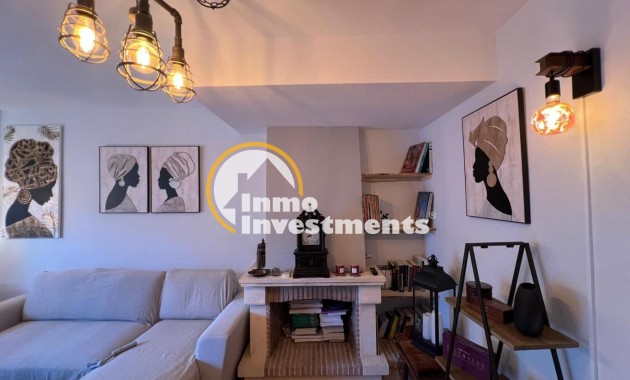 Bestaande bouw - Villa - Orihuela Costa - Villamartín-Las Filipinas