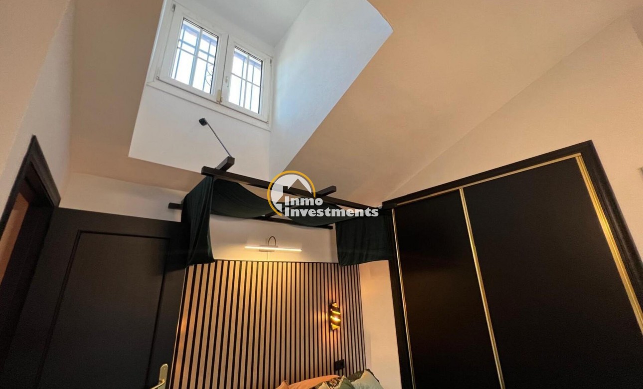 Bestaande bouw - Villa - Orihuela Costa - Villamartín-Las Filipinas