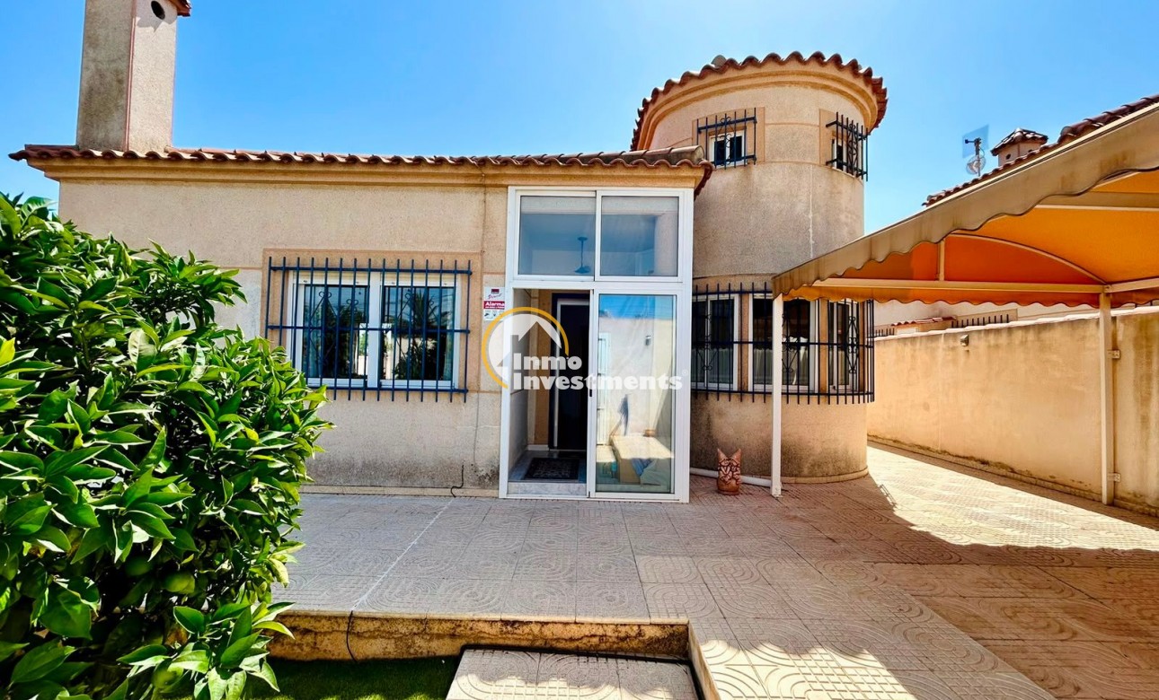 Till salu - Villa - Torrevieja - La Siesta - El Salado - Torreta