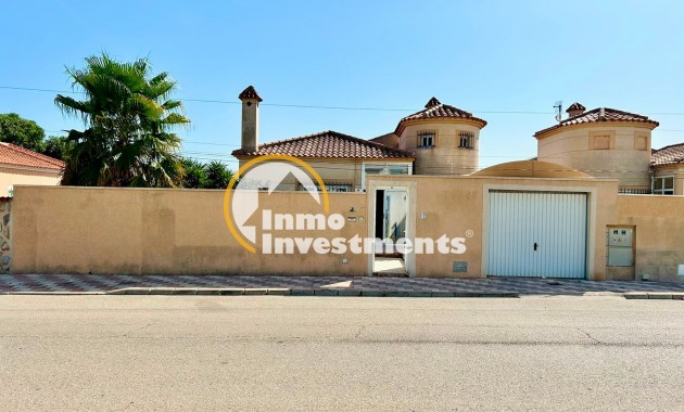 Till salu - Villa - Torrevieja - La Siesta - El Salado - Torreta