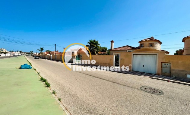 Till salu - Villa - Torrevieja - La Siesta - El Salado - Torreta