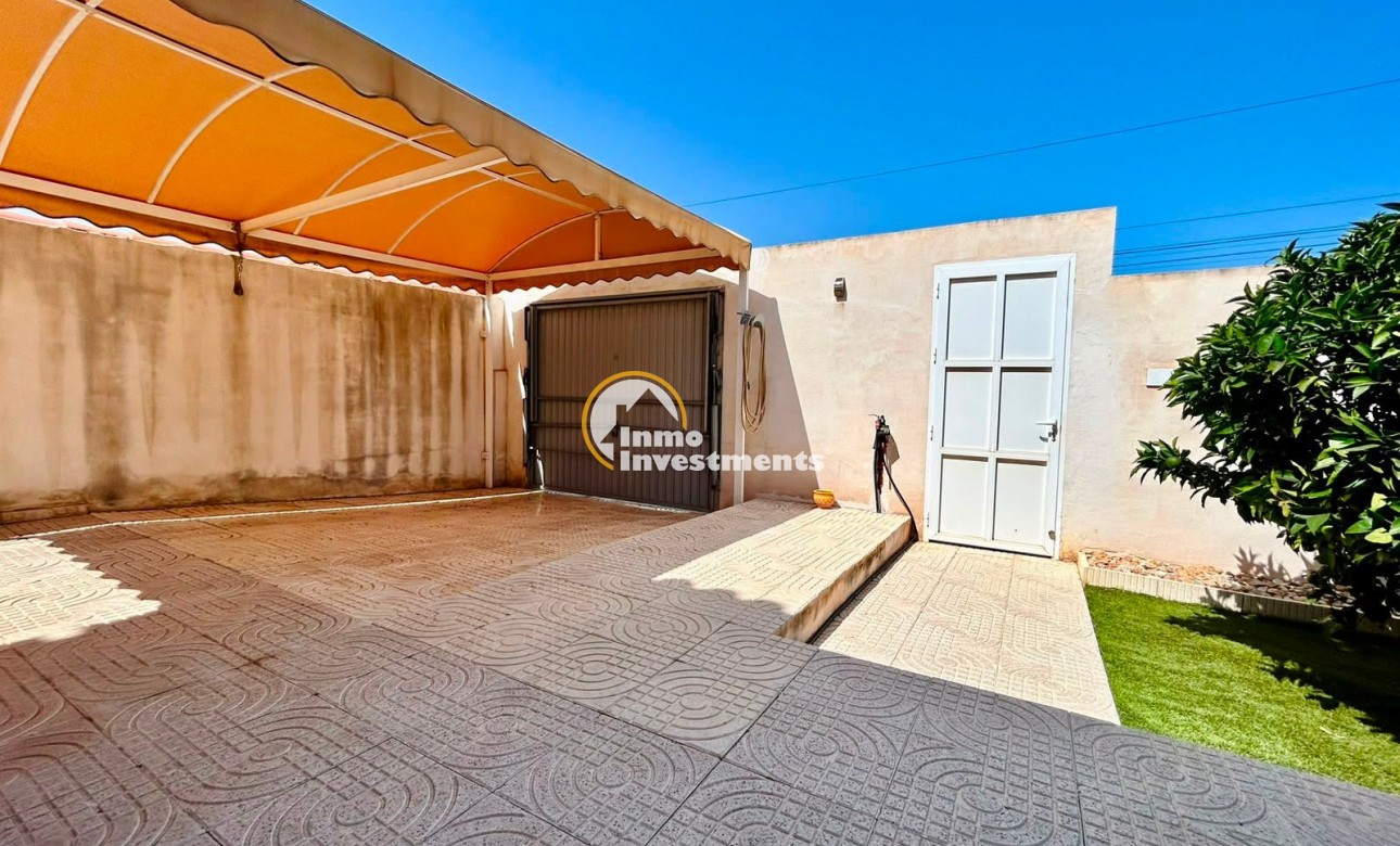 Till salu - Villa - Torrevieja - La Siesta - El Salado - Torreta
