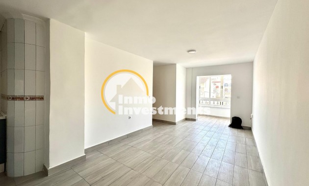Bestaande bouw - Appartement - Torrevieja - Estacion de autobuses