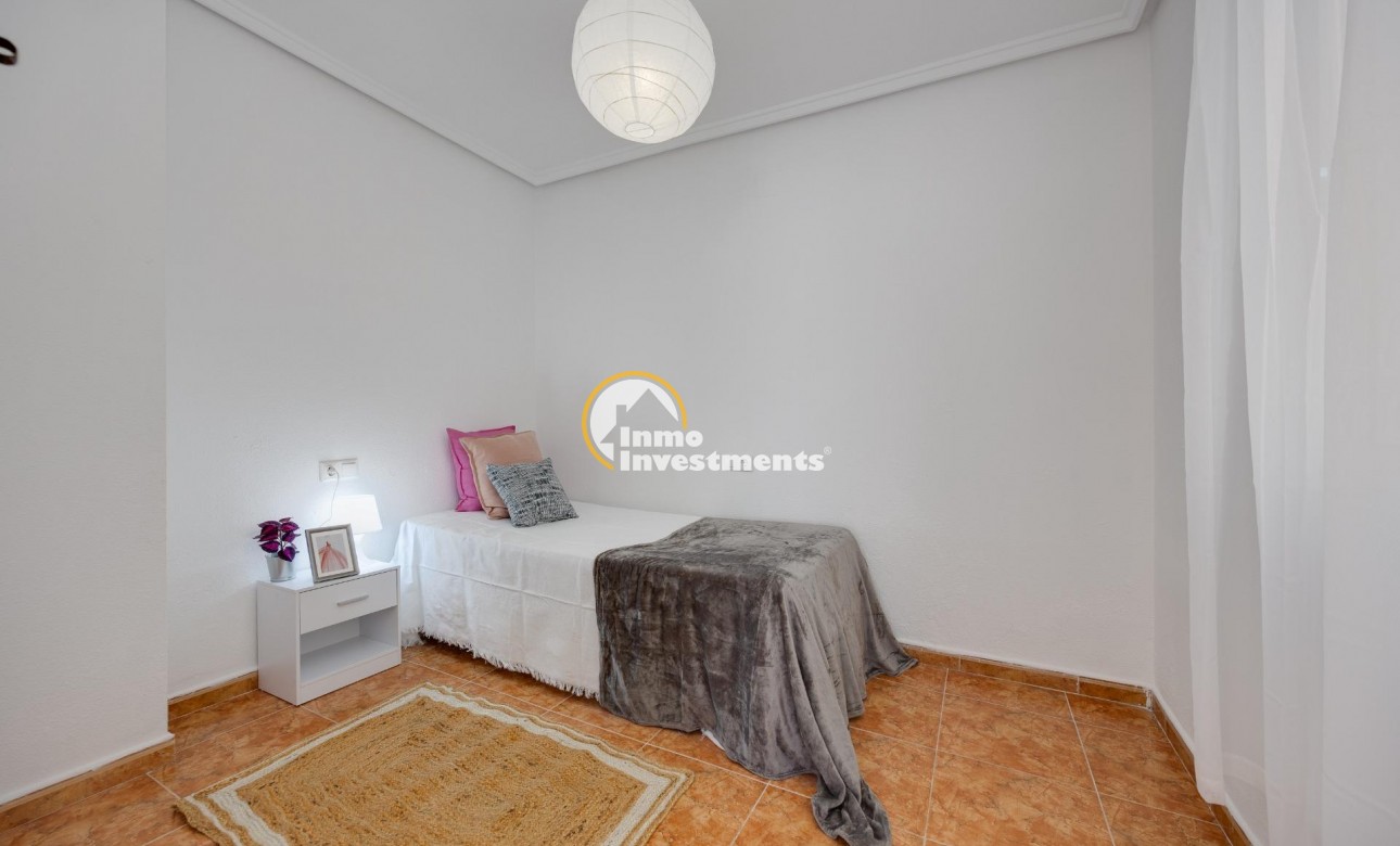 Bestaande bouw - Appartement - Torrevieja - Estacion de autobuses