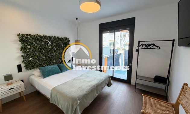 Gebrauchtimmobilien - Villa - Torrevieja - Calas Blanca