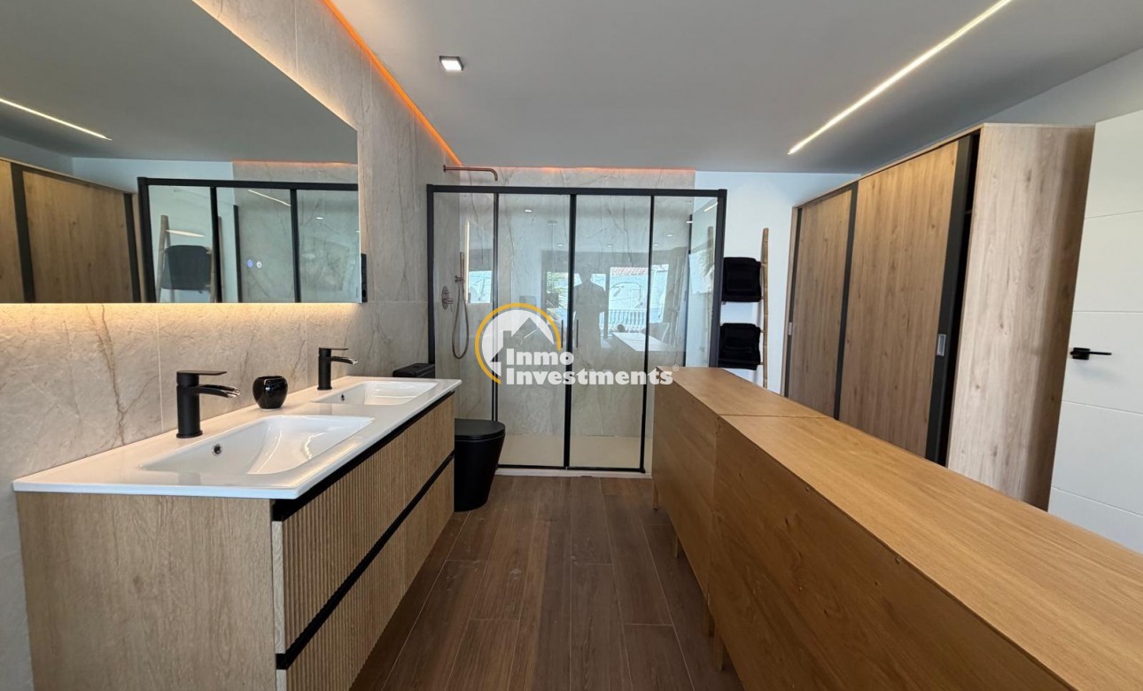 Gebrauchtimmobilien - Villa - Torrevieja - Calas Blanca
