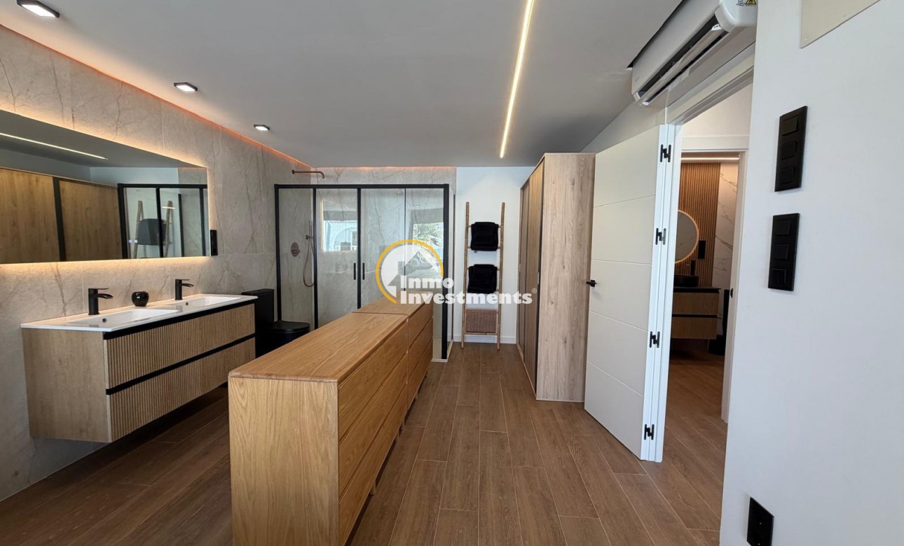 Gebrauchtimmobilien - Villa - Torrevieja - Calas Blanca