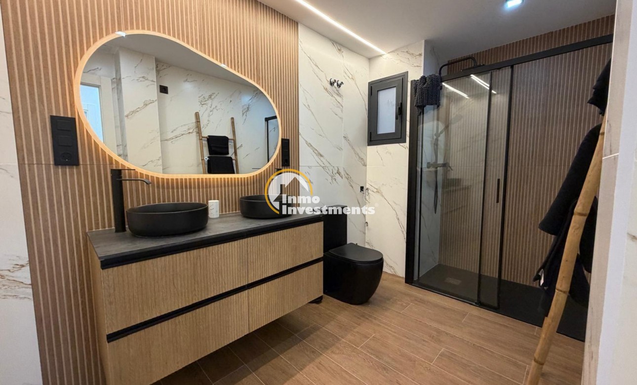 Gebrauchtimmobilien - Villa - Torrevieja - Calas Blanca