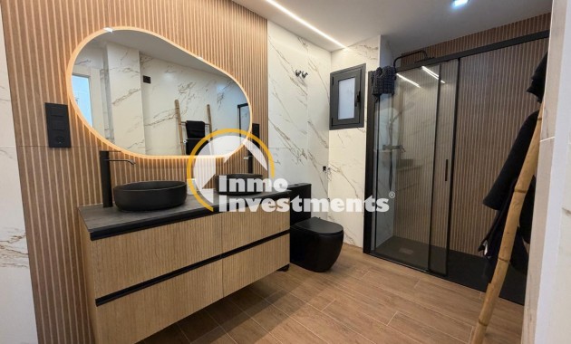 Gebrauchtimmobilien - Villa - Torrevieja - Calas Blanca