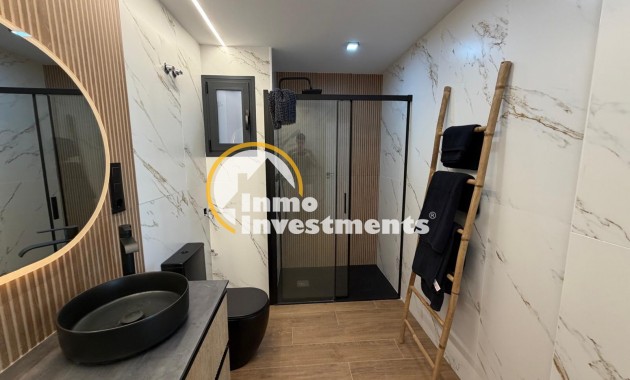 Gebrauchtimmobilien - Villa - Torrevieja - Calas Blanca