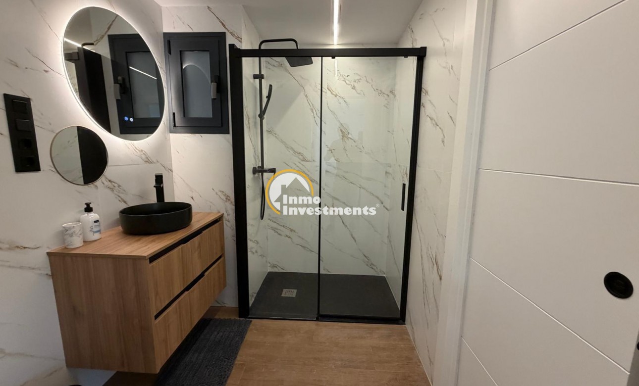 Gebrauchtimmobilien - Villa - Torrevieja - Calas Blanca
