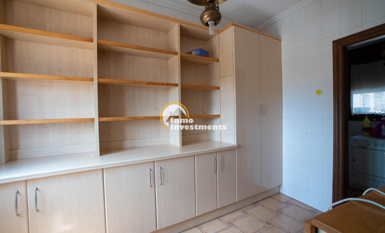 Resale - Villa - San Miguel de Salinas - CENTRO