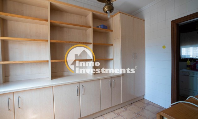 Resale - Villa - San Miguel de Salinas - CENTRO