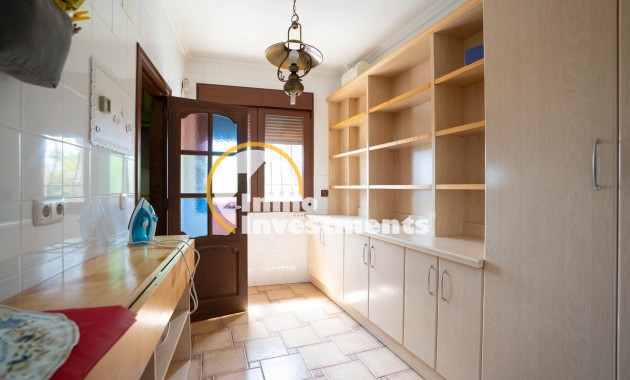 Resale - Villa - San Miguel de Salinas - CENTRO