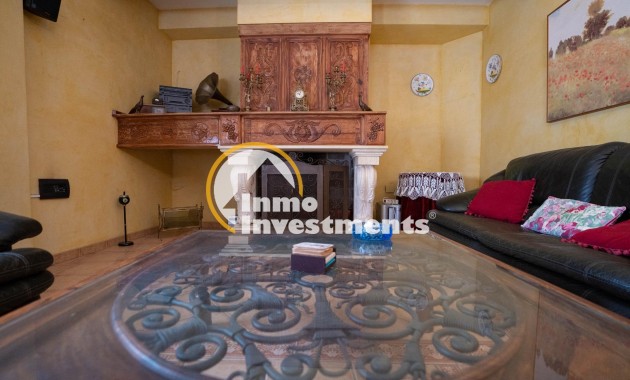 Resale - Villa - San Miguel de Salinas - CENTRO