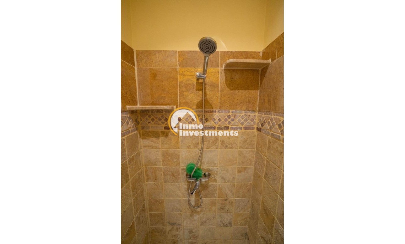 Resale - Villa - San Miguel de Salinas - CENTRO