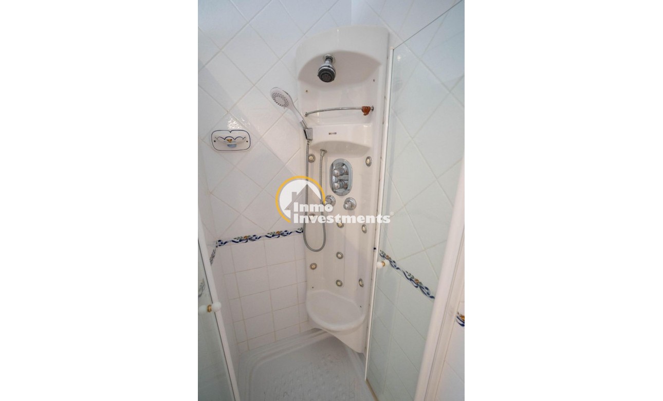 Resale - Villa - San Miguel de Salinas - CENTRO