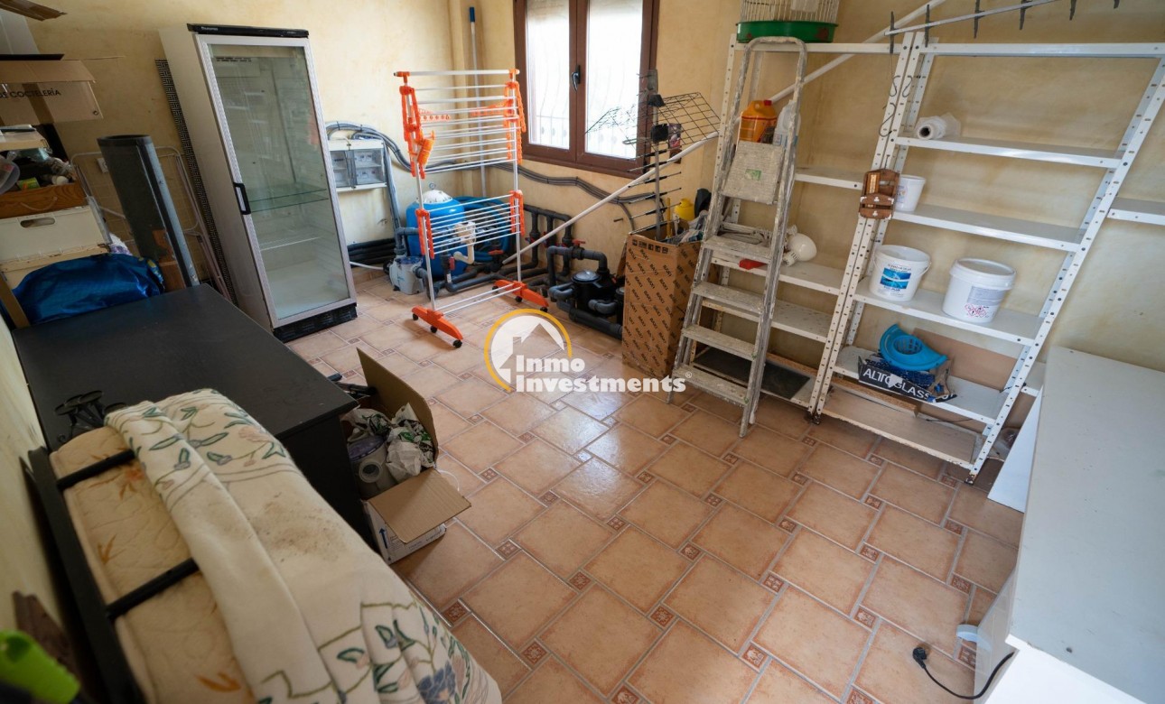 Resale - Villa - San Miguel de Salinas - CENTRO