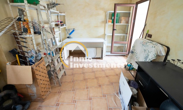 Resale - Villa - San Miguel de Salinas - CENTRO