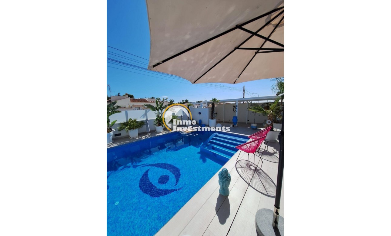 Bestaande bouw - Villa - Torrevieja - El Chaparral